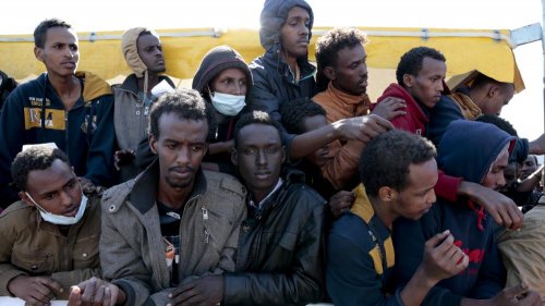 migrants_rescape_s-2.jpg