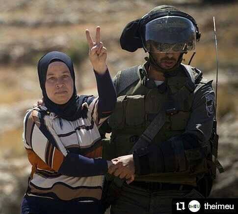 nariman_tamimi_tenue_par_soldat_le_v_de_victoire_.jpg