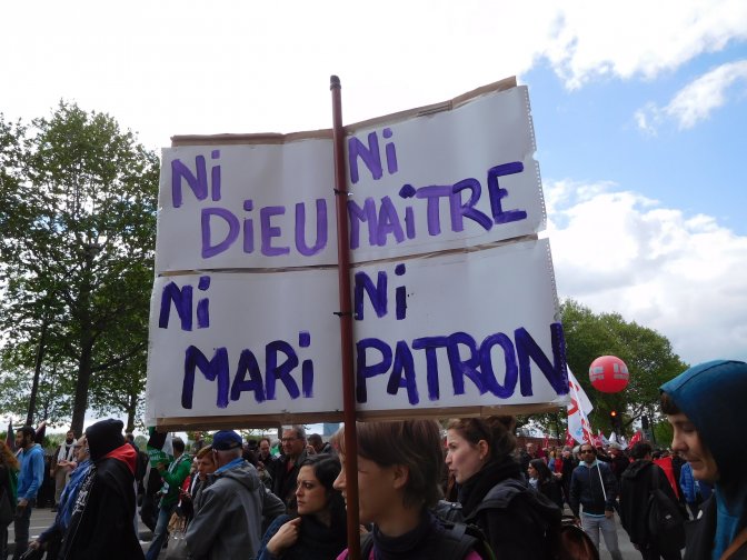 ni_dieu_ni_mari.jpg