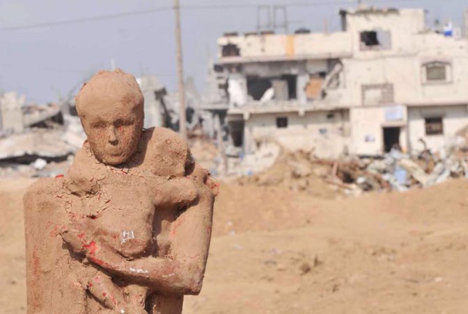 palestinian-artist-gaza-clay-sculptures-displacement-destruction-designboom-041-810x544.jpg