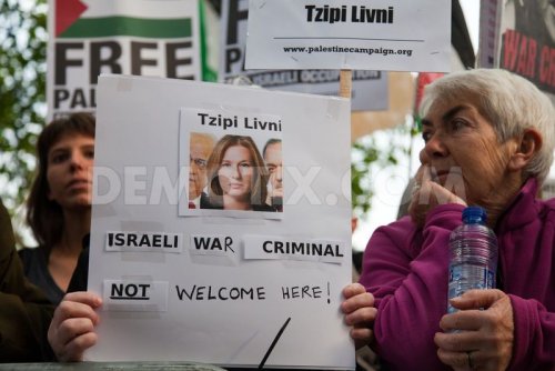 pancartes_manif_livni_londres.jpg