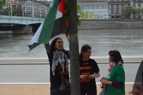 patricia_et_2_t.shirts_orange_lyon.jpg