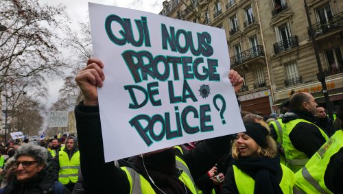 qui_nous_prote_ge_de_la_police.jpg
