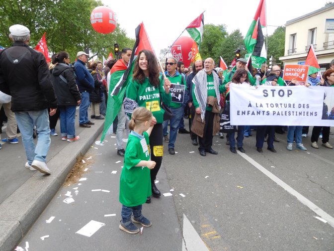 sabrina_soriente_avec_enfant.jpg