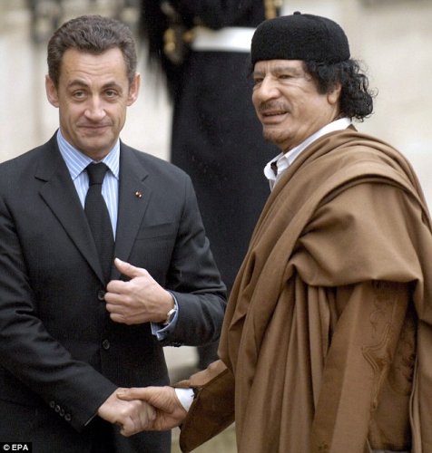 sarkozy_kadhafi2.jpg