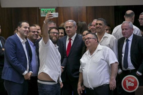selfie_neta_et_knesset.jpg