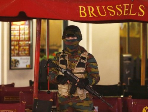 soldat_bruxelles.jpg