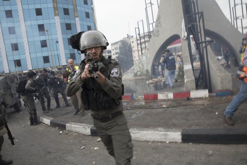 soldat_tire_elbireh.jpg