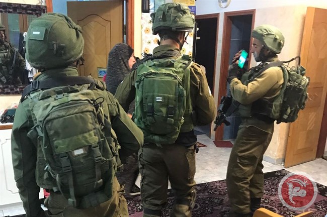 soldats_chez_les_gens.jpg
