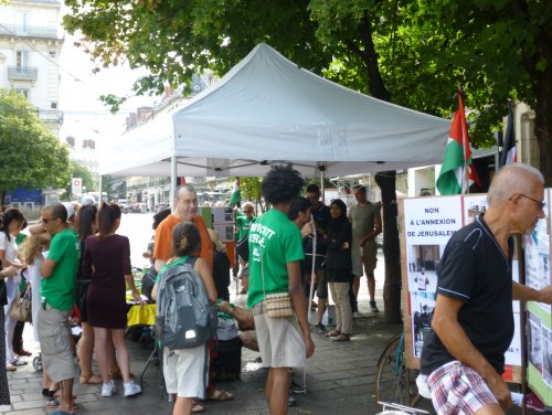 stand_grenoble-2.jpg