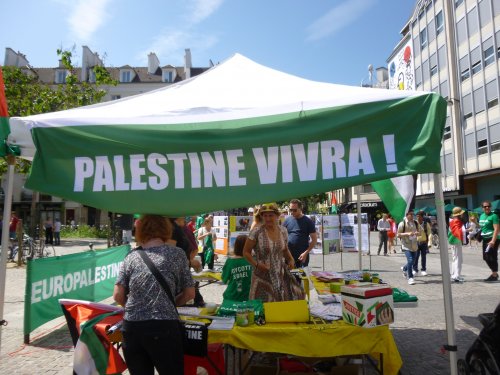 stand_palestine_vivra_beaubourg.jpg