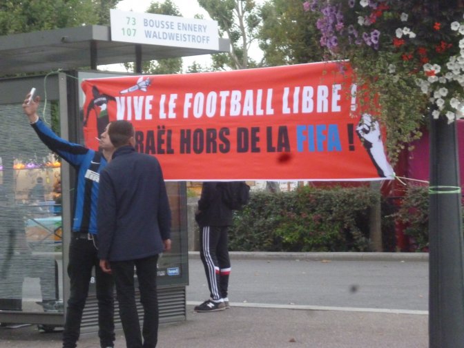 thionville_selfies_avec_banderole_foot.jpg