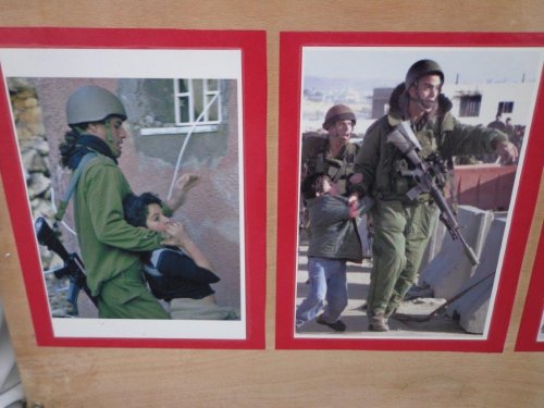 torture_beaubourg_soldats_panneau.jpg