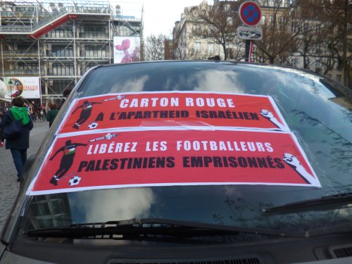voiture_pieere_de_core_e_et_beaubourg.jpg