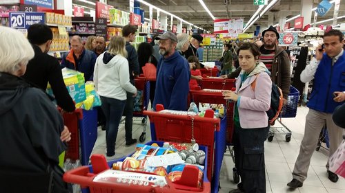 boycott_carrefour_charriots_carrefour_nice.jpg
