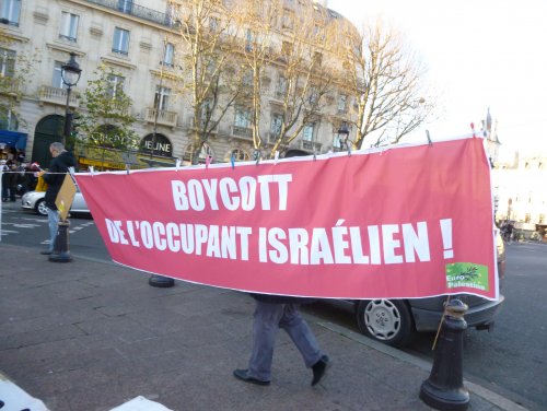 boycott_de_l_occupant_banderole_st_mich.jpg