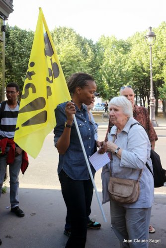 denise_droits_devant.jpg