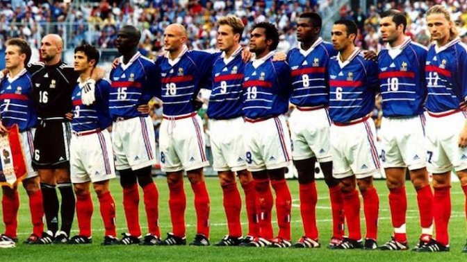 e_quipe_france_foot_pas_de_marseillaise.jpg