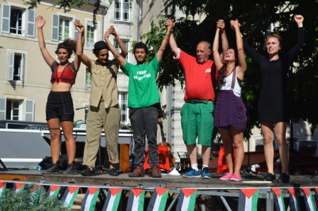 kj_salue_avec_pierre_a_bourges.jpg