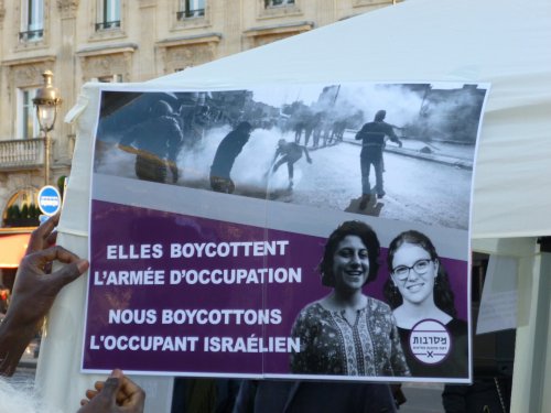 les_2_tamar_boycottent_st_mich-2.jpg