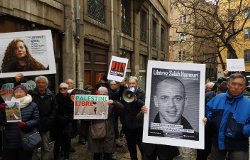 lyon_ambassadire_muse_e_manif.jpg