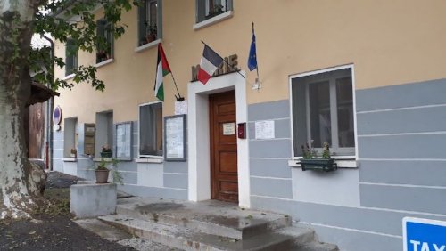 mairie_thoard_drapeau_palest.jpg