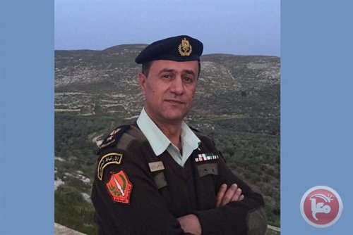 officier_comdamne_a_prison_par_abbas.jpg