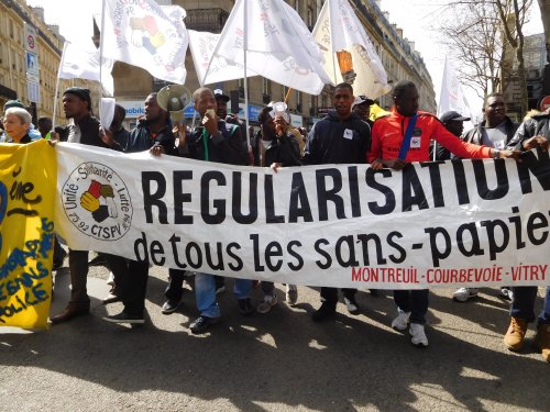 regul_sans_pap_montreuil.jpg