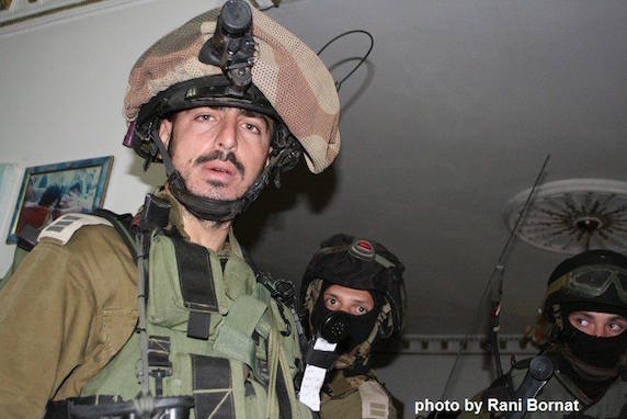 soldat_bi_lin_photographie_par_rami_bornat.jpg