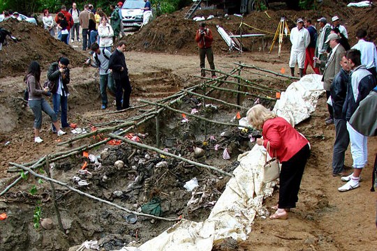 srebrenica-mass-grave.jpg