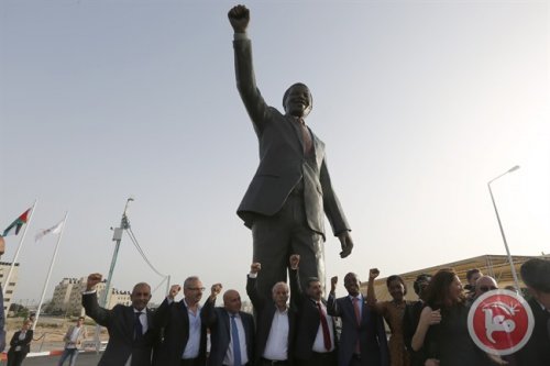 statue_mandela_ramallah.jpg